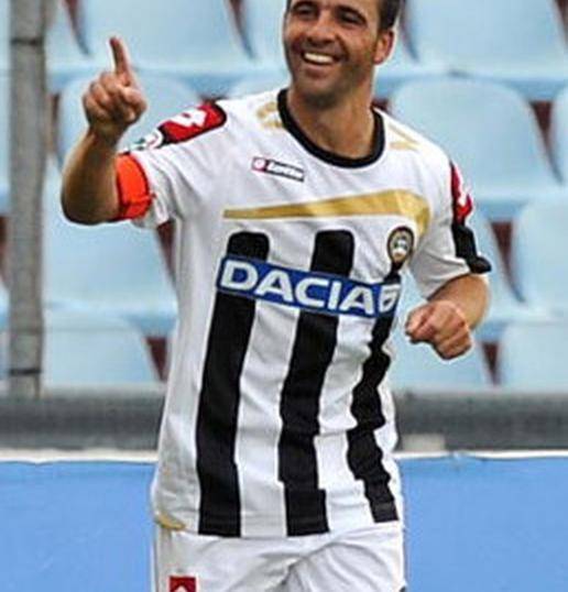 DeepSeek评足球史上十大励志球星：C罗居首，里贝里第五